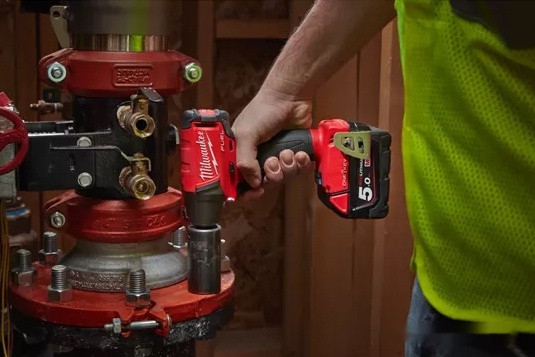 Гайковерт Milwaukee M18 ONEIWF12-0X Fuel 4933459198 (без АКБ, кейс)