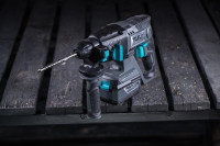 Перфоратор Tesla TD18DC (без АКБ)