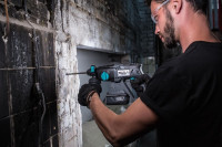 Перфоратор Tesla TD18DC (без АКБ)