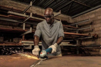 Угловая шлифмашина Bosch GWS 700 Professional 06013A30R0