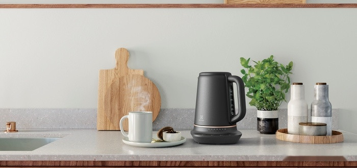 Электрический чайник Electrolux E7K1-6BP