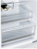 Холодильник с морозильником Korting KNFC 62370 N