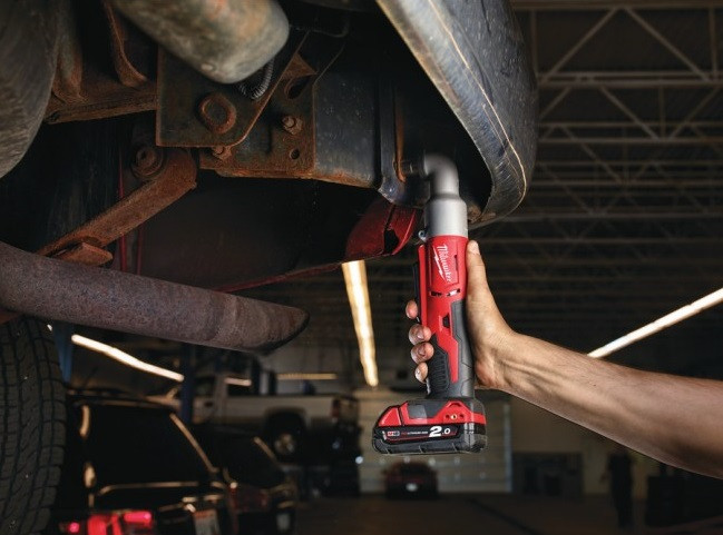 Гайковерт торцевой Milwaukee M18 BRAIW-0