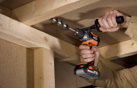 Дрель-шуруповерт AEG BS 18 CBL LI-202C