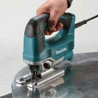 Лобзик Makita JV0600K