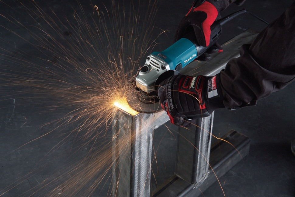 Угловая шлифмашина Makita GA4530R