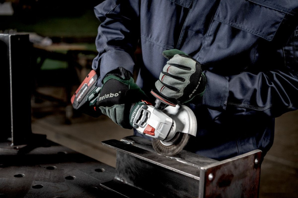 Угловая шлифмашина Metabo WB 18 LT BL 11-125 Quick 613054650 (с 2-мя АКБ, кейс)