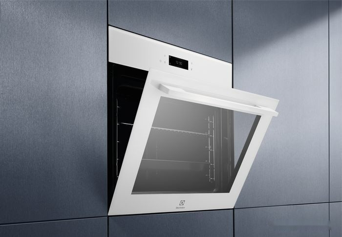 Духовой шкаф Electrolux EOE8P39V