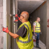 Ударная дрель-шуруповерт Milwaukee M18 M18BLPDRC-422C 4933492825 (с 2-мя АКБ 2 Ач + 4 Ач, кейс)