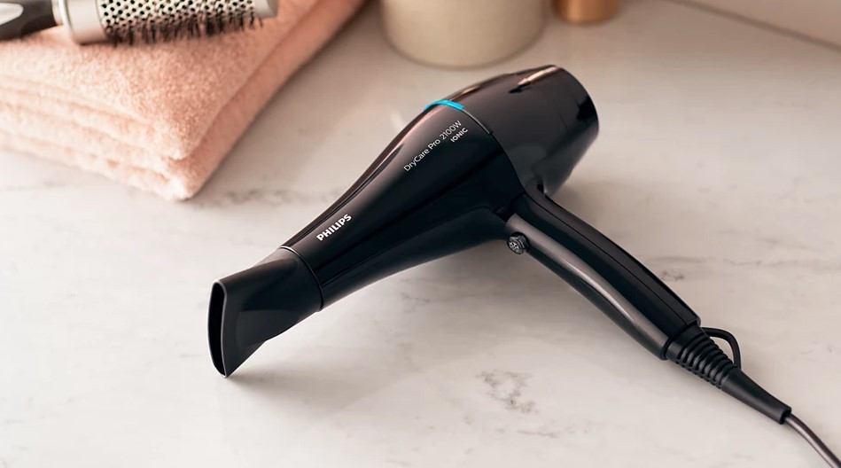 Фен Philips DryCare Pro BHD272/00