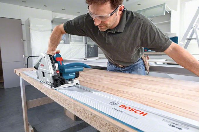 Дисковая пила Bosch GKT 55 GCE