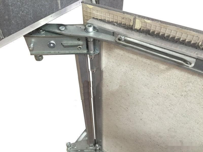 Люк под плитку РусВент Секрет-М (300x600)