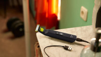 Машинка для стрижки волос Philips OneBlade Pro 360 Face + Body QP6542/15