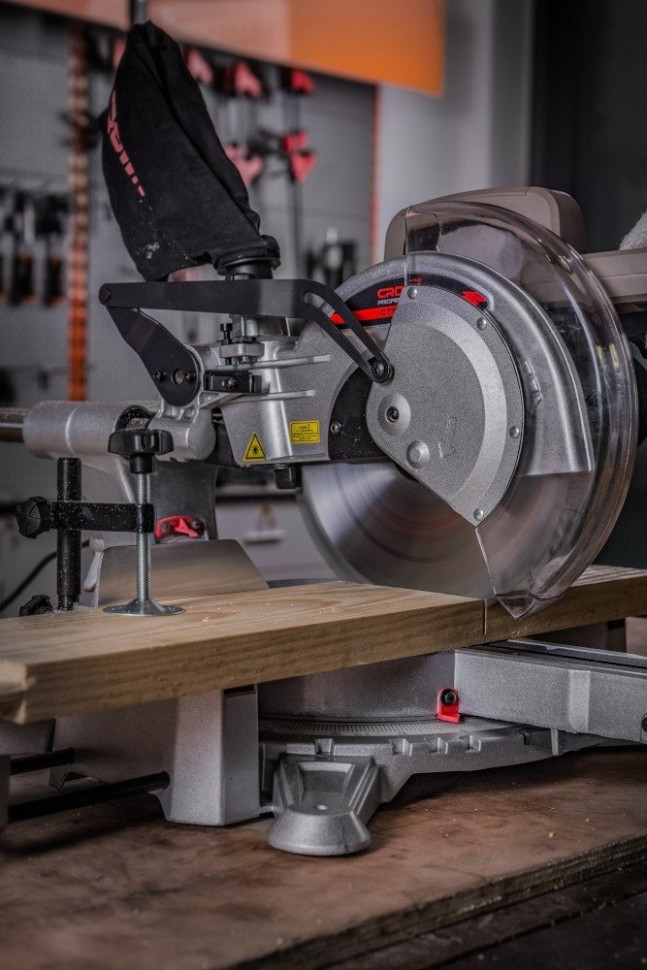 Дисковая (циркулярная) пила Crown CT15233P