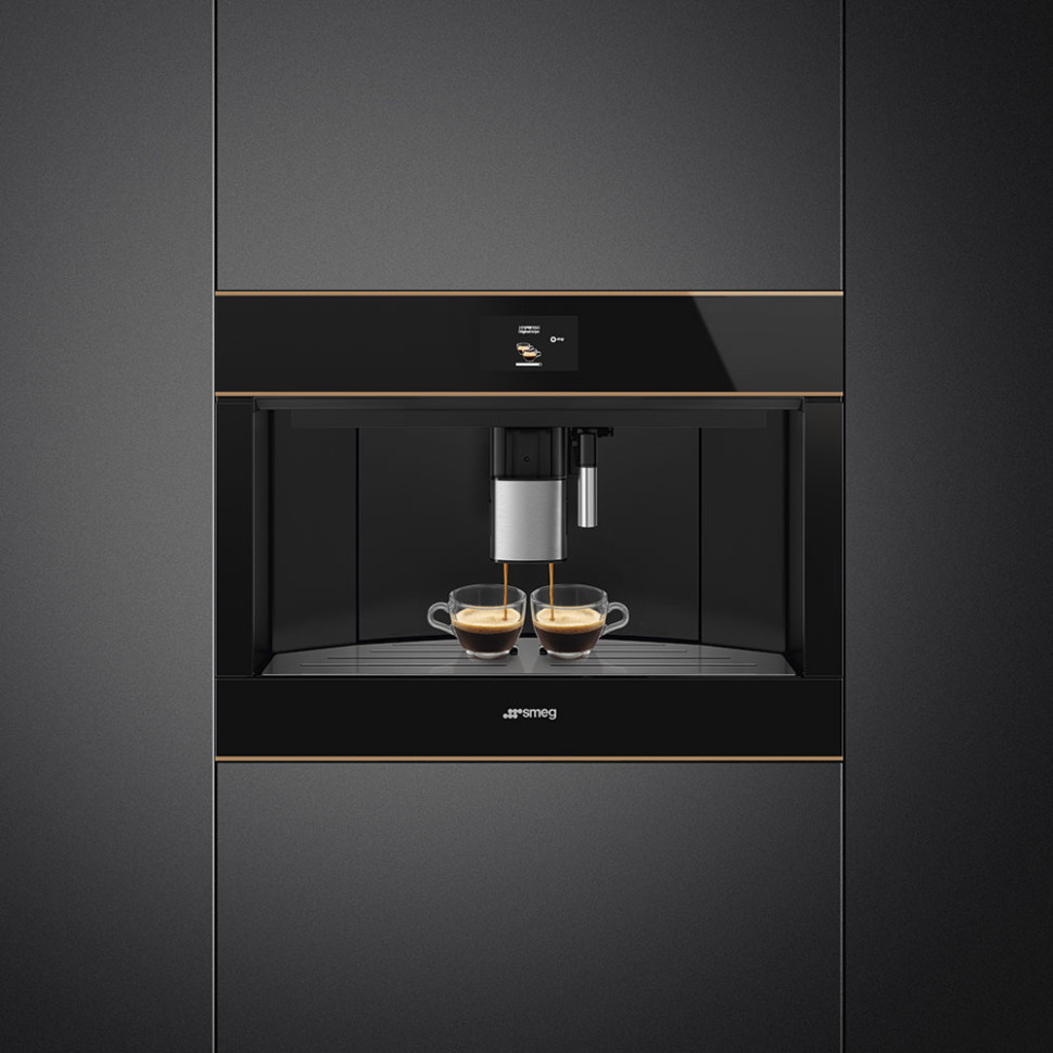 Эспрессо кофемашина Smeg CMS4604NR