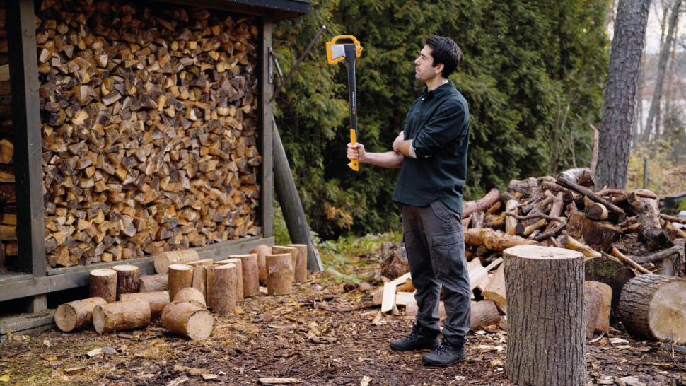 Топор Fiskars 1015618