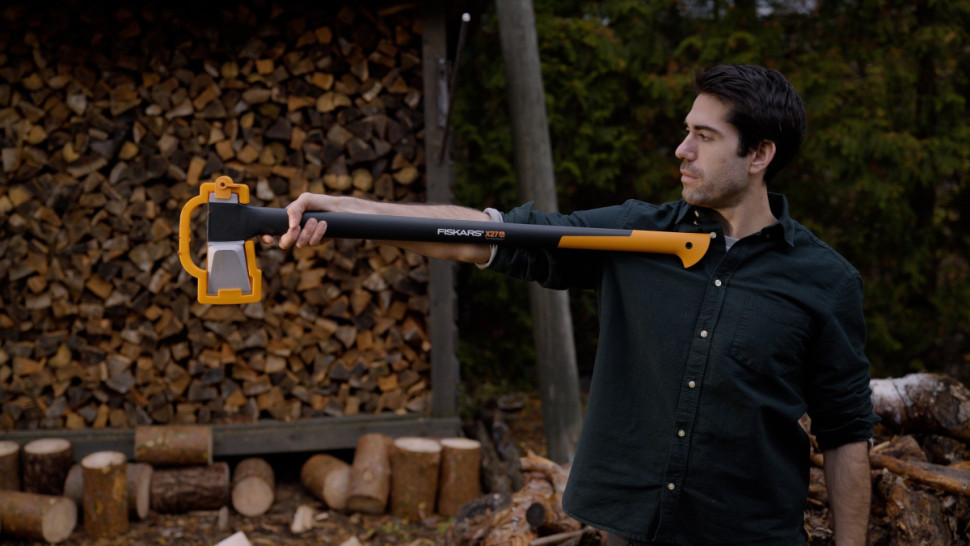 Топор Fiskars 1015618