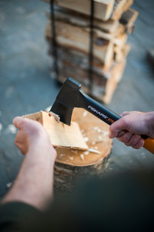Топор Fiskars 1015618
