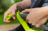 Садовый электропылесос-воздуходувка Ryobi RBV3000CSV