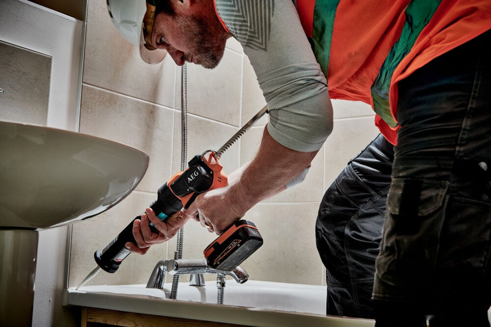 Пистолет для герметика AEG Powertools BKP18C2-310-0 (без АКБ)