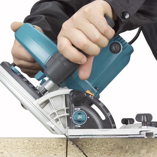 Дисковая (циркулярная) пила Makita SP6000J