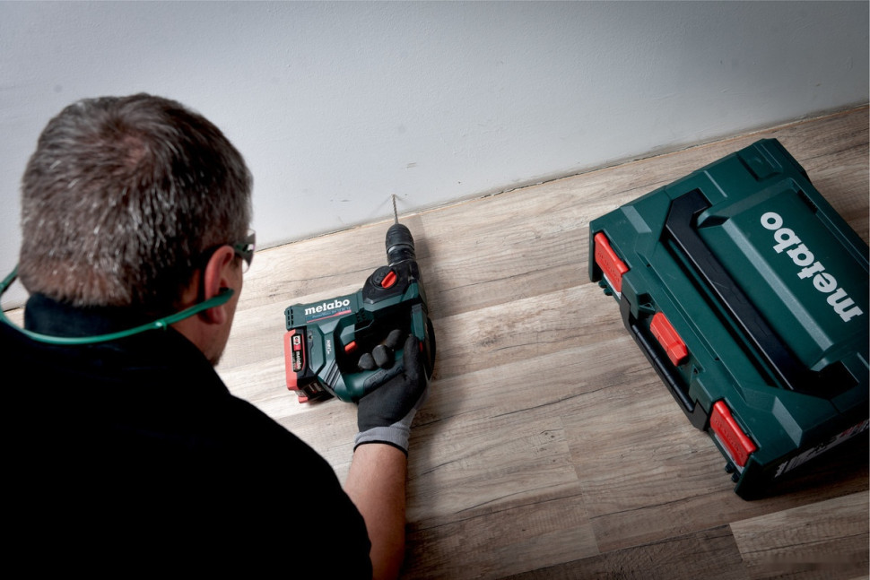Перфоратор Metabo BH 12 BL 16 600207850 (без АКБ)