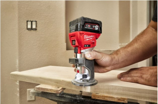 Фрезер Milwaukee M18 FTR8-0X 4933479073 (без АКБ)