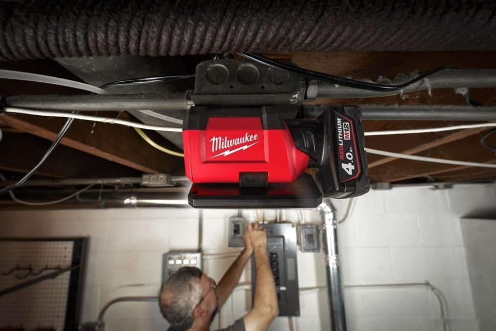 Фонарь Milwaukee M12 PAL-0 4933478226 (без АКБ)