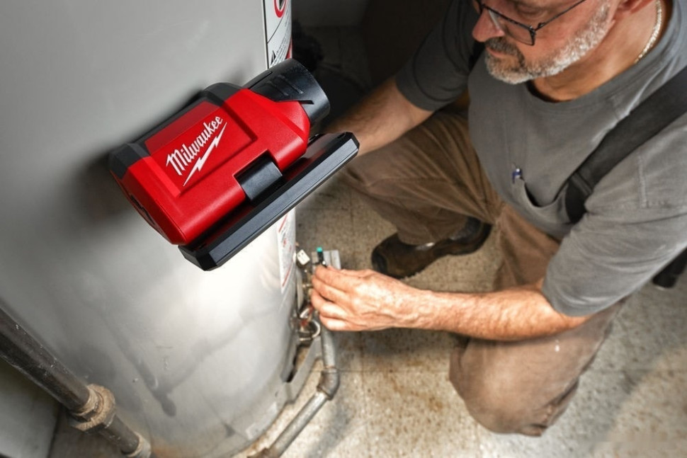 Фонарь Milwaukee M12 PAL-0 4933478226 (без АКБ)