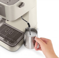 Рожковая помповая кофеварка Delonghi Stilosa EC235.CR