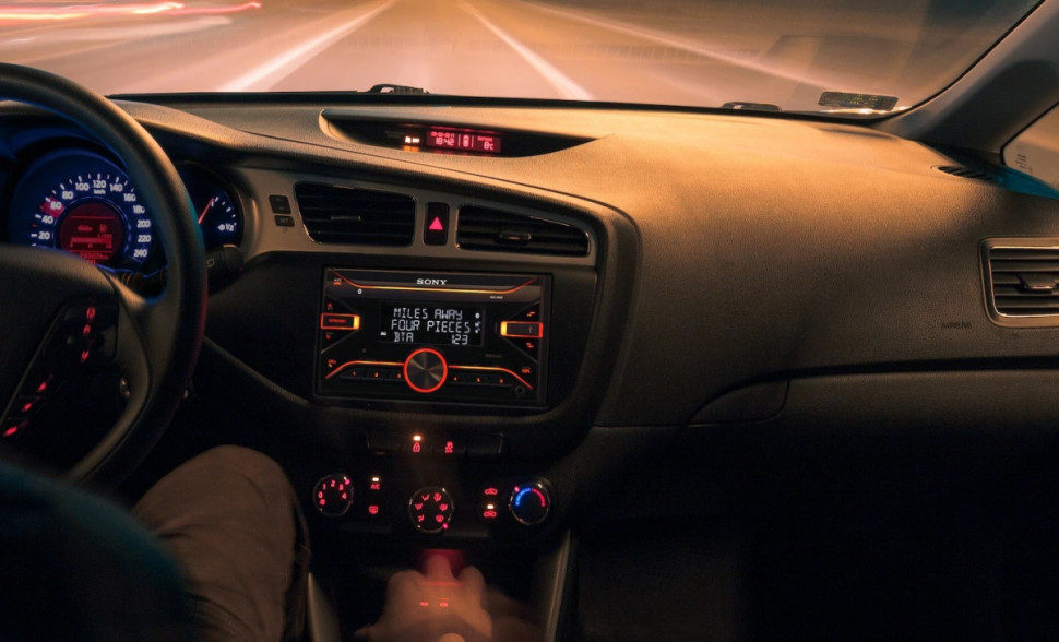 Автомагнитола Sony DSX-B700