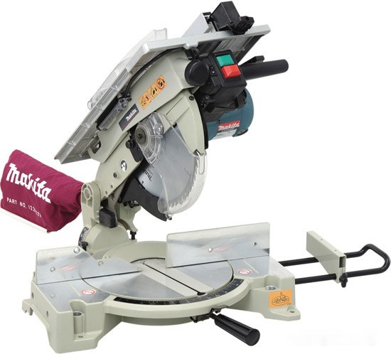 Торцовочная пила Makita LH1040
