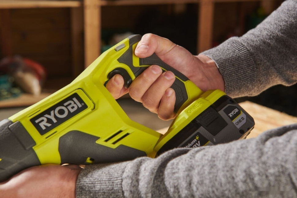 Сабельная пила Ryobi RRS18-0 5133005404 (без АКБ)