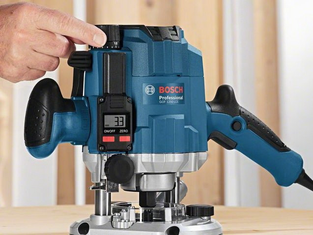 Фрезер Bosch GOF 1250 LCE