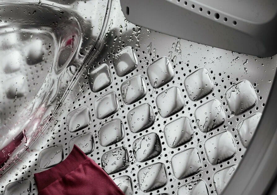 Стиральная машина AEG Seria 7000 LFR73044BC