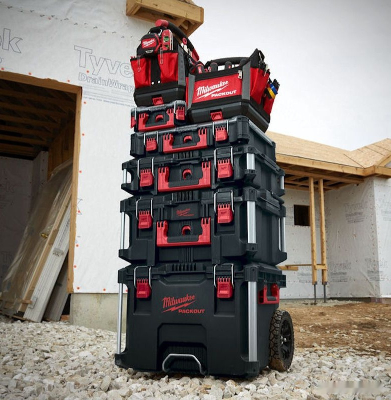 Ящик для инструментов Milwaukee PackOut Compact Organiser
