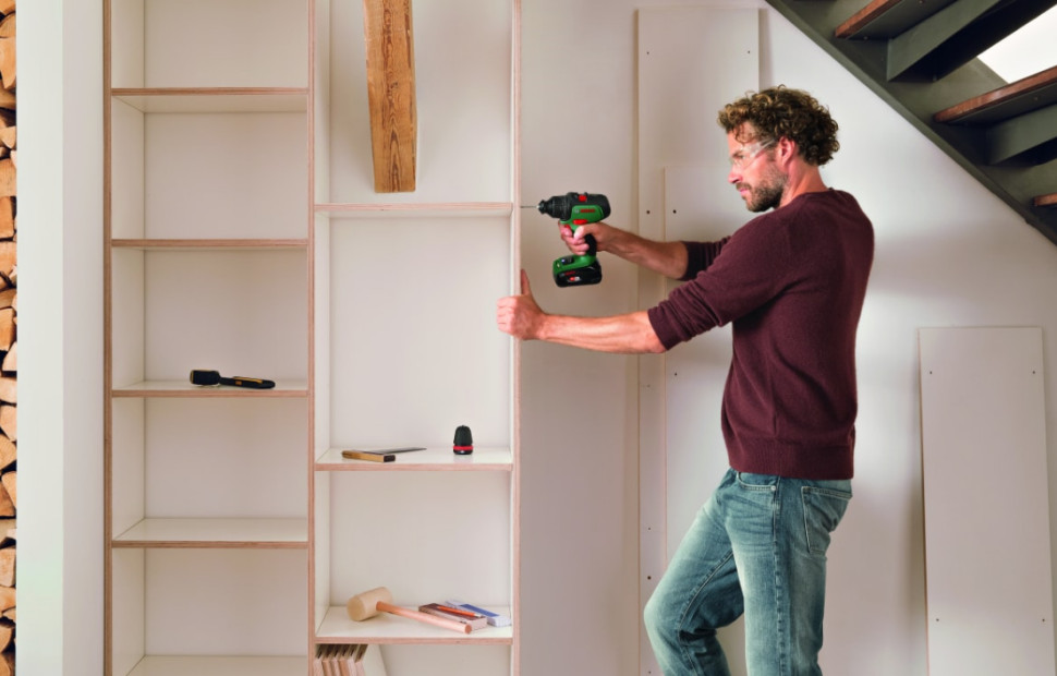 Дрель-шуруповерт Bosch AdvancedDrill 18