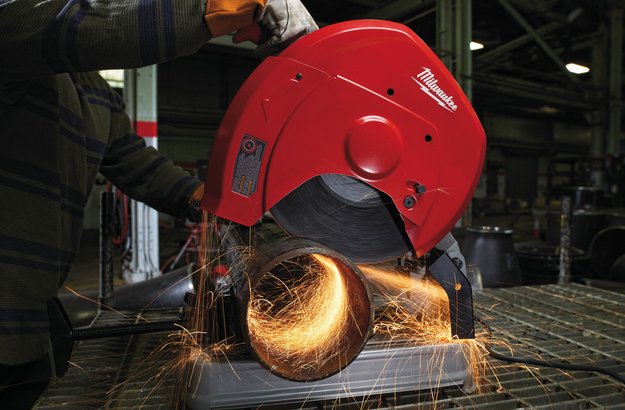 Дисковая пила Milwaukee CHS355