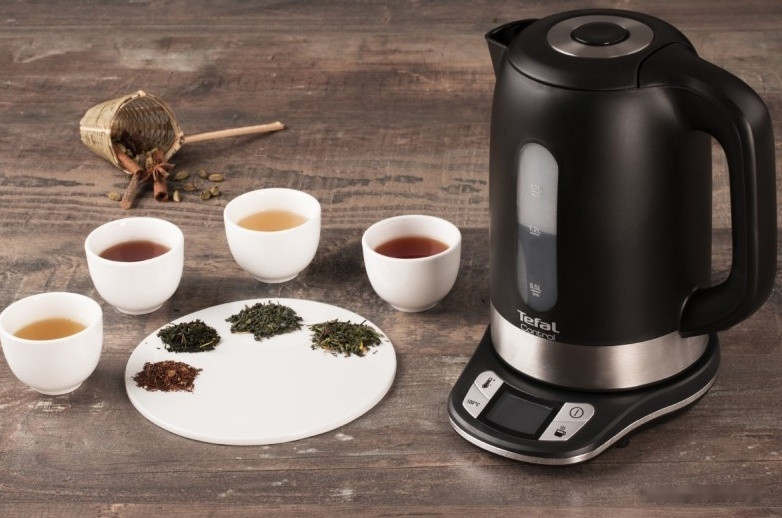Электрический чайник Tefal KO331830