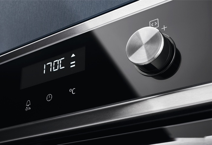Духовой шкаф Electrolux EVL6E40X