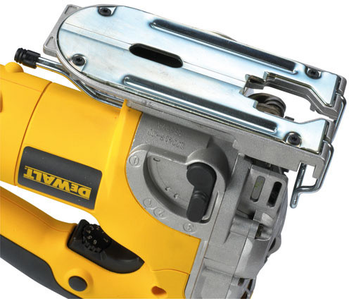 Лобзик DeWALT DW331K