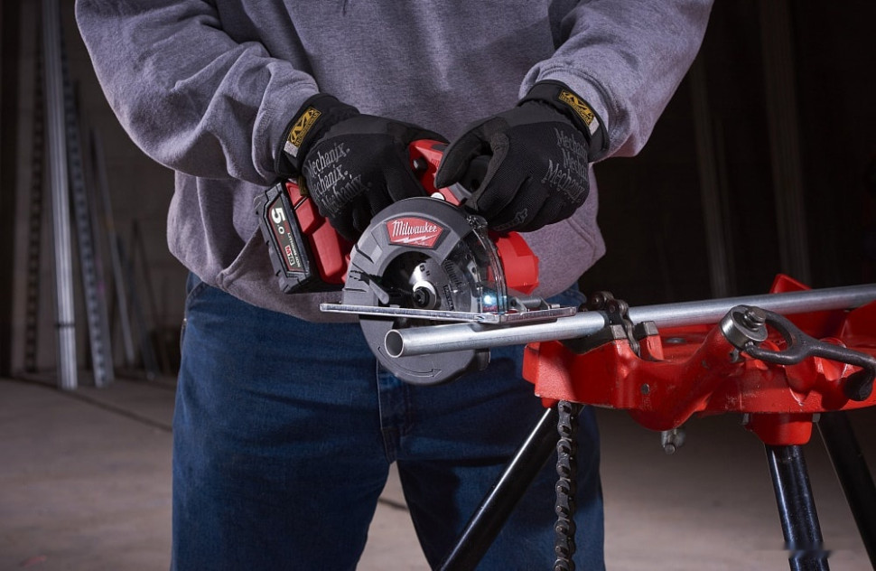 Дисковая (циркулярная) пила Milwaukee Fuel M18 FMCS-0X (без АКБ)