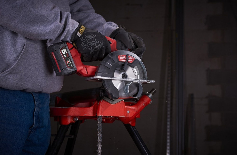 Дисковая (циркулярная) пила Milwaukee Fuel M18 FMCS-0X (без АКБ)