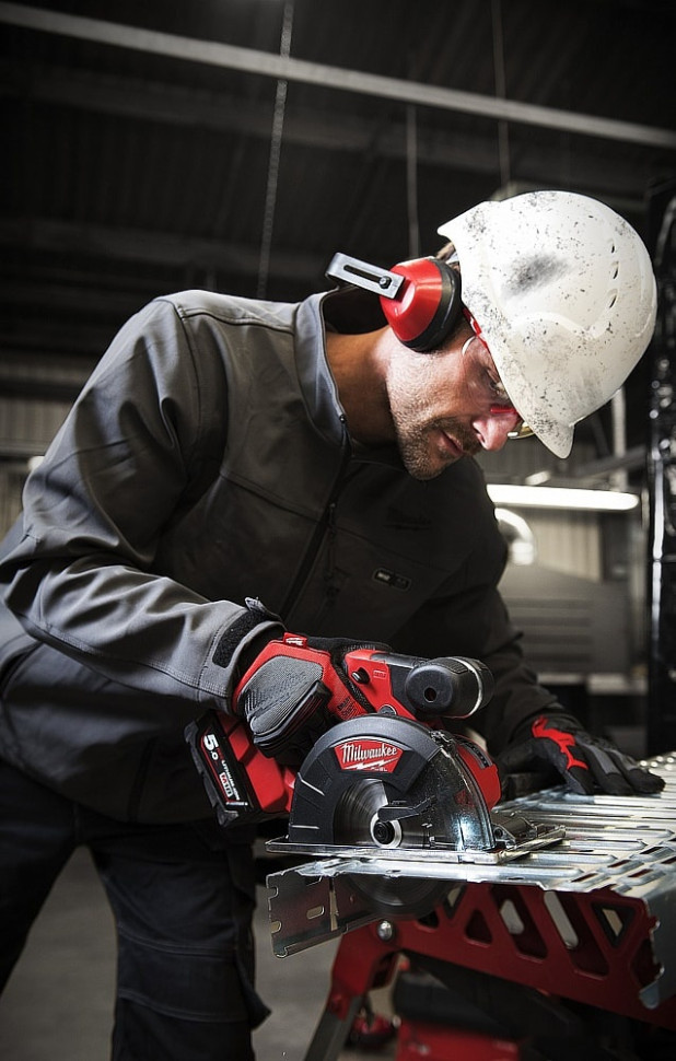 Дисковая (циркулярная) пила Milwaukee Fuel M18 FMCS-0X (без АКБ)