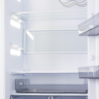 Холодильник с нижней морозильной камерой Бирюса 6130