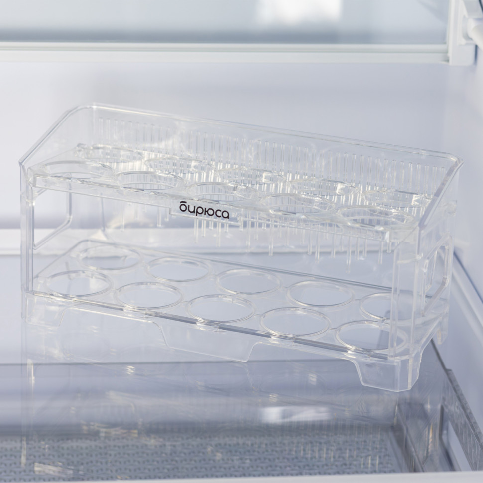 Холодильник с нижней морозильной камерой Бирюса 6130