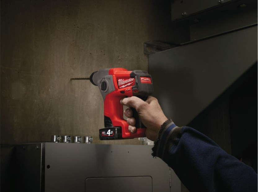 Перфоратор Milwaukee M12 CH-602X FUEL 4933451510 (с 2-мя АКБ, кейс)