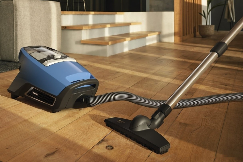 Пылесос Miele Blizzard CX1 Parquet SKCF5 (голубой)