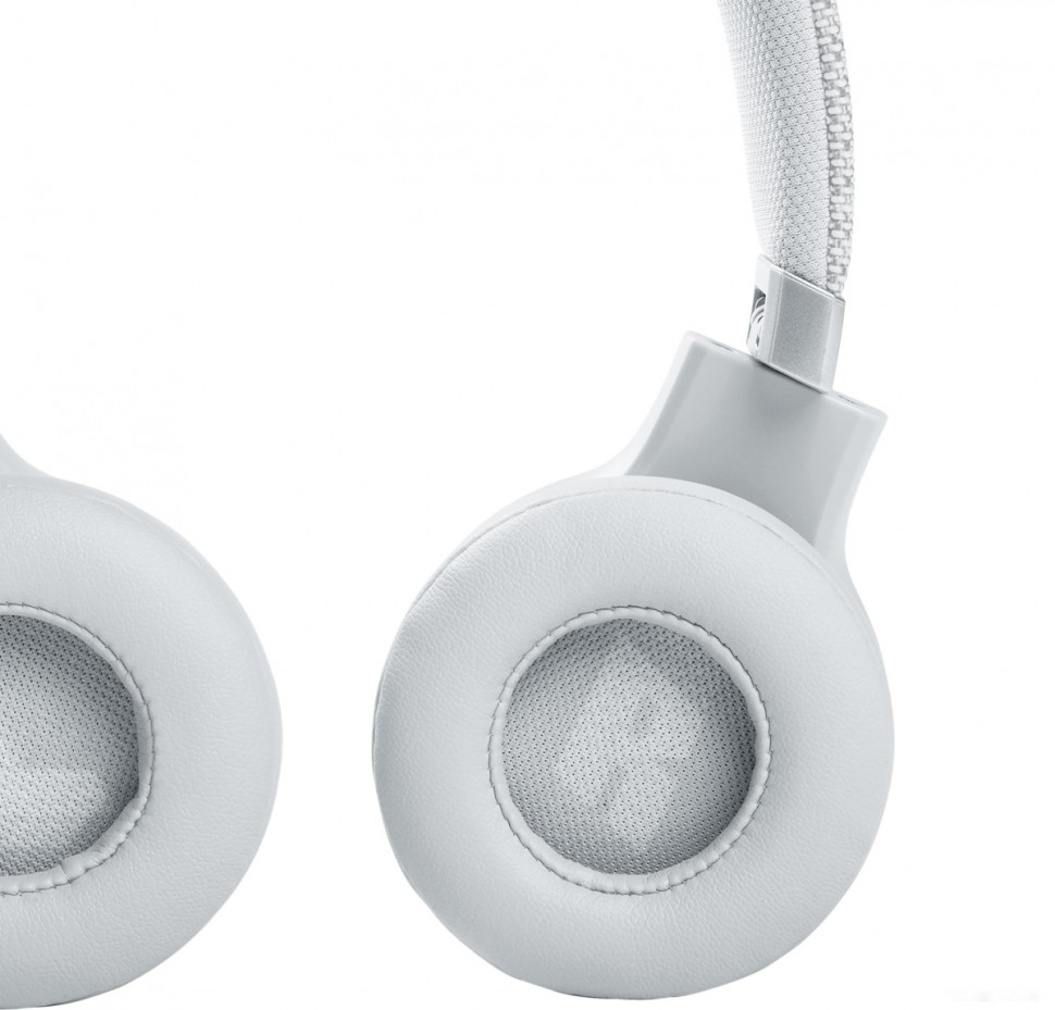 Наушники JBL Live 460NC (белый)