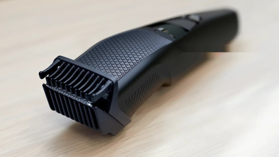 Машинка для стрижки волос Philips Beardtrimmer series 3000 BT3208/13